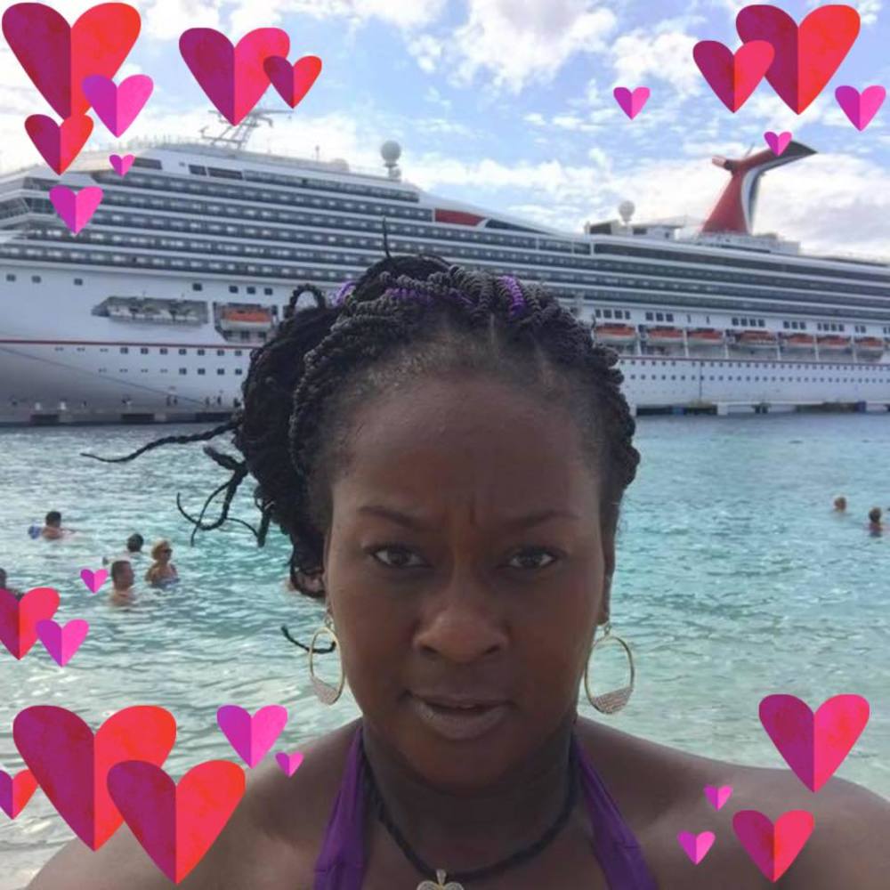 Meet your Posher, Santoria